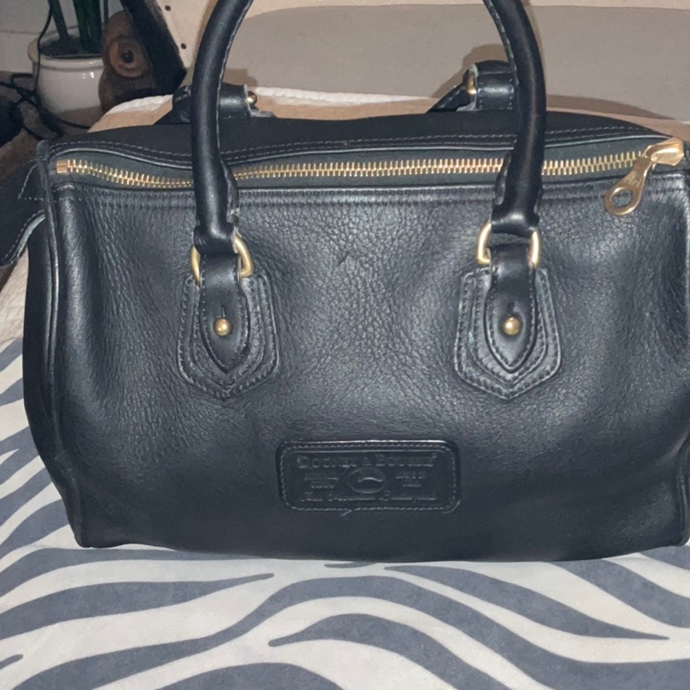 Dooney & Bourne Black Leather Speedy Satchel Bag.